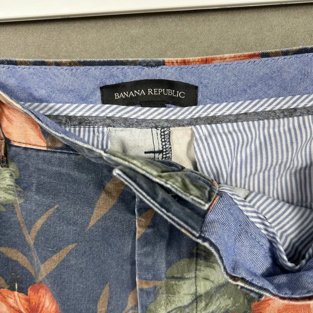 Banana Republic Shorts Mens 34 Blue Floral Tropical Hibiscus Cotton‎ Excellent